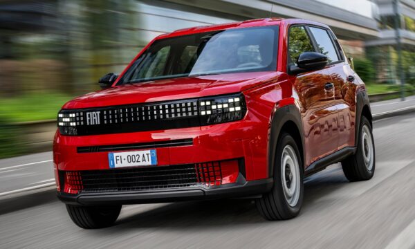 Fiat Argo X é confirmado pela marca e vai conviver com atual geração do hatch