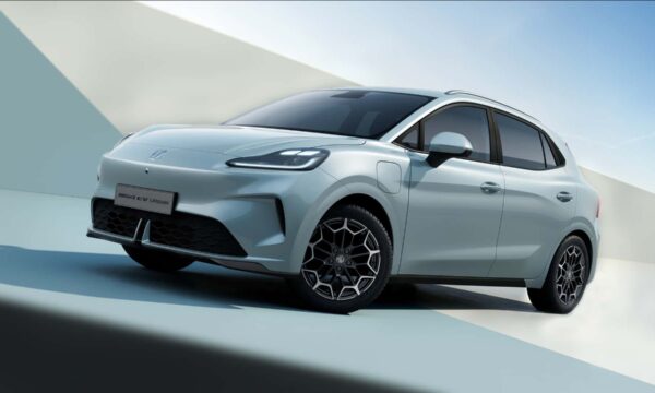 MG4 Urban chega por R$ 129.990; carro elétrico será feito no Ceará