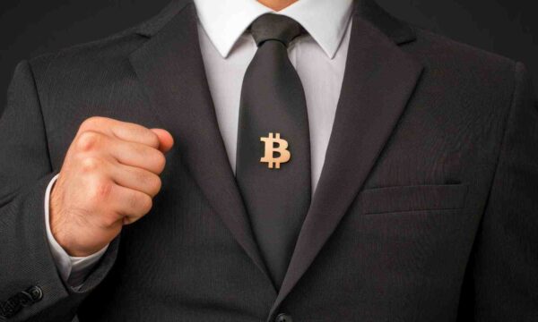OAB atualiza tabela de honorários e fixa piso de R$ 50 mil para consultoria em bitcoin e blockchain em RR