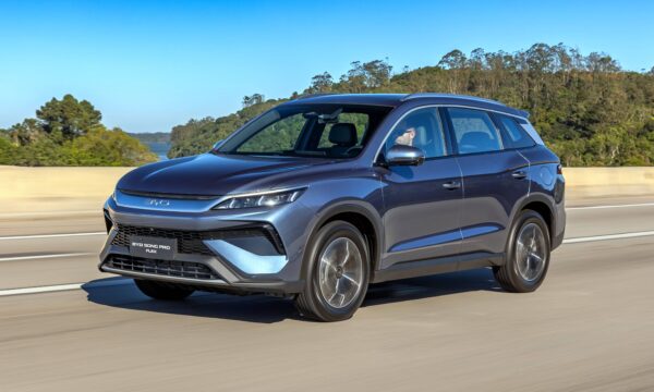 Como o BYD Song Pro 2027 ficou melhor mesmo com menos potência e mais lento