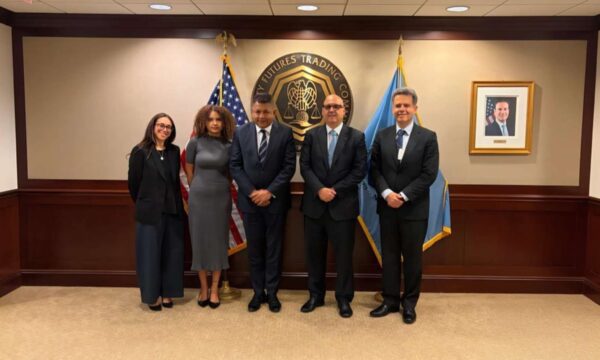 Presidente da CVM estreita relações sobre tokenização com CFTC nos EUA