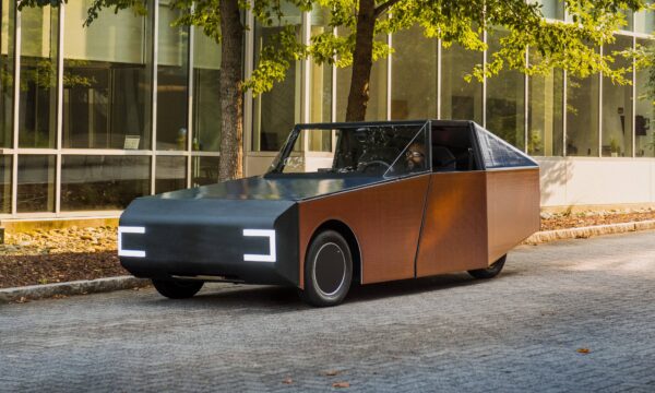 BMW e estudantes criam carro elétrico solar que gera mais energia do que consome
