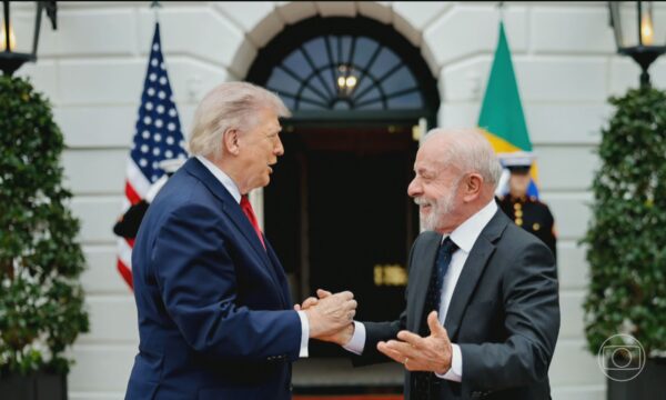 Após conversa entre Lula e Trump, Brasil e EUA iniciam nesta segunda nova fase de negociações sobre o tarifaço