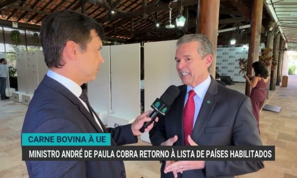 Ministro André de Paula cobra retorno do Brasil à lista da UE para carne bovina