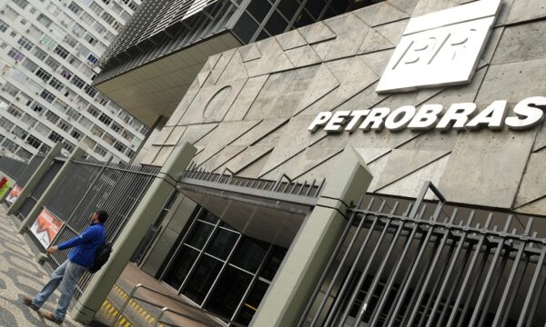 Ibama autoriza Petrobras a perfurar mais poços na Foz do Amazonas