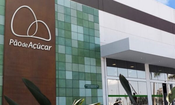 Dança das cadeiras: GPA (PCAR3) informa renúncia de Helene Bitton e elege novo nome para o conselho