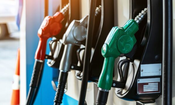 Governo prorroga subvenção ao diesel por mais 30 dias, às vésperas da eleição