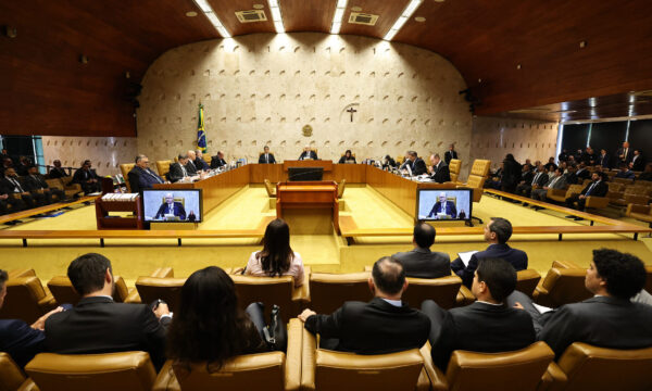 Nunes Marques reclama a Fachin de decisão sobre Nossa Senhora e de interferência do STF no TSE